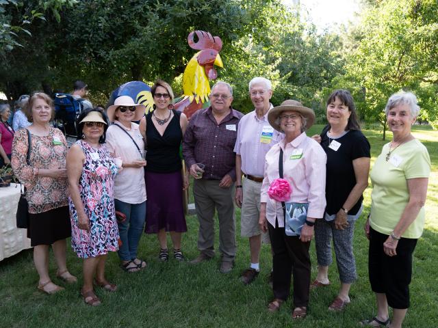 Group shot of the Friends of the Arboretum and Public Garden